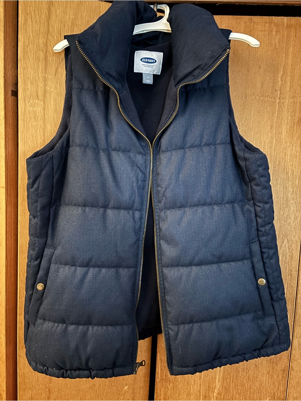 Old Navy Women’s Navy Quilted Puffer Vest